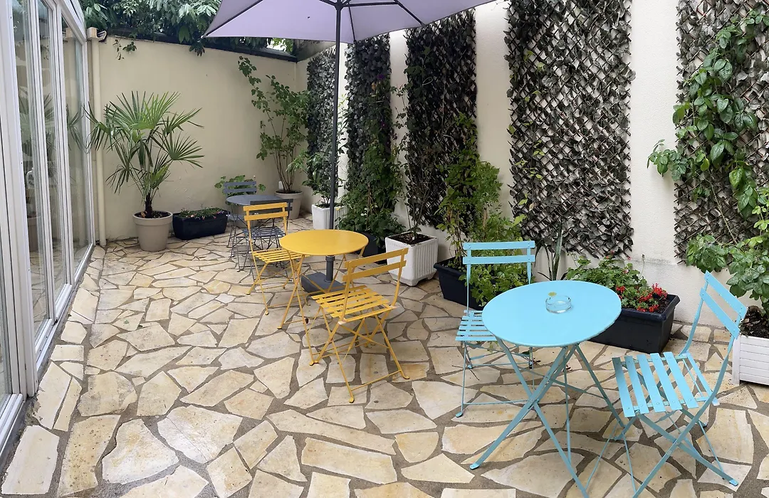 Hotel Lilas Gambetta-1